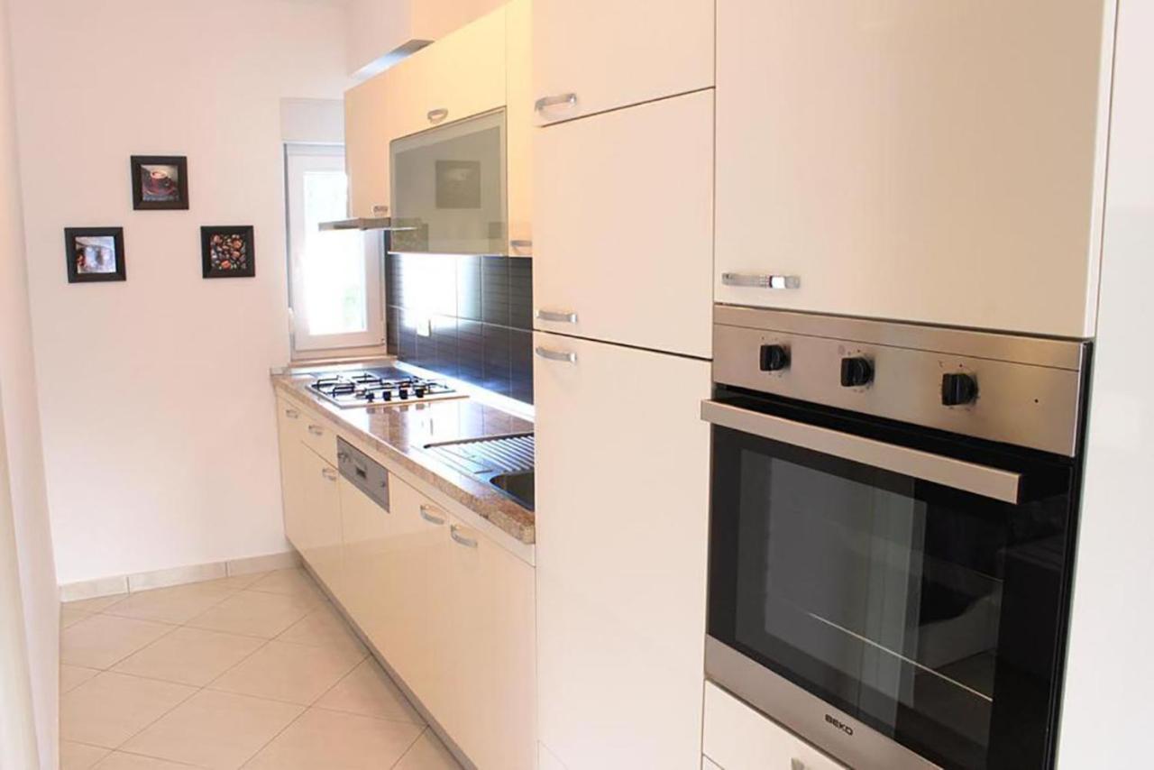 Apartments Grand Pinea Čilipi Екстериор снимка